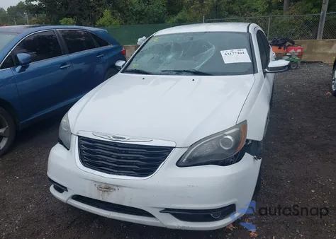 2013 Chrysler 200 Touring from USA, damaged, VIN 1C3CCBBB4DN574712
